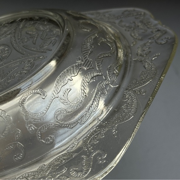 Vintage Clear Glass Madrid Pattern Butter Dish with Dome Lid - Picture 8 of 13